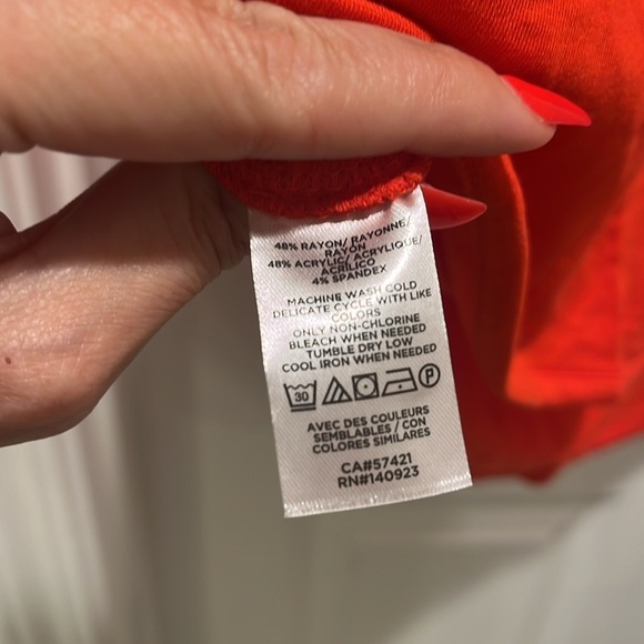 Lou & Grey LOFT Signaturesoft Cowl Neck LIKE NEW CHERRY RED Tunic Top L - Picture 5 of 8